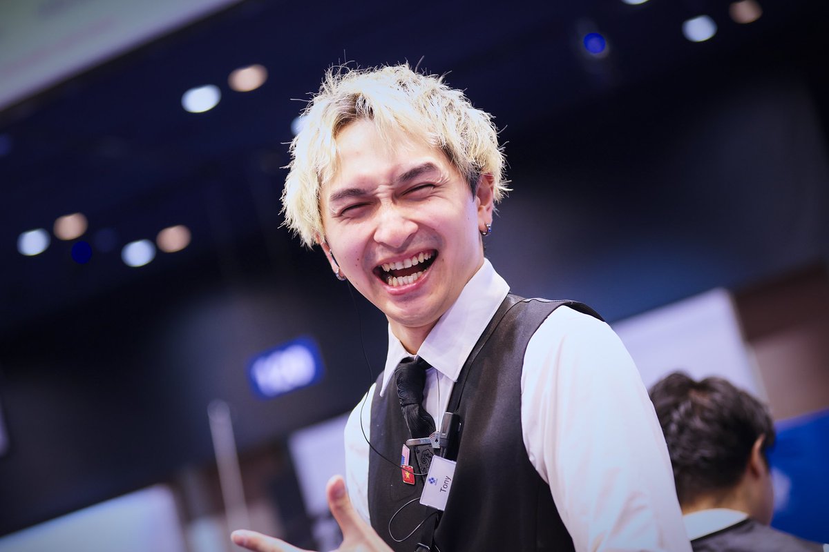 tony_poker_'s tweet photo. この度GGPL渋谷店
店長に就任致しましたTonyです

ポーカーを通じて
素晴らしい思い出や仲間との絆を
深めていただけるそんな素敵な場所に
していきたいと思っています

"皆さまの笑顔が私の活力です"

一緒に "楽しい時間”
を創り上げていきましょう！

これからもどうぞ
よろしくお願いいたします🙇‍♂️ https://t.co/m2uaHFwlff
