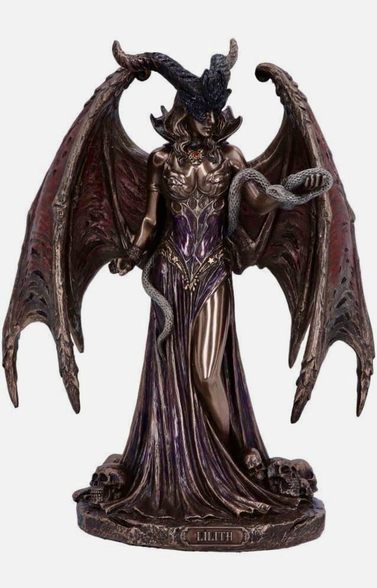 MoonChild_W333's tweet photo. My fellow #Witches and #Ghouls look at this #Lilith statue omg it’s so beautiful but way out my price range I asked Lilith if it’s for me make it available if possible 2 hours later it’s half price so I jumped on it straight away #PraiseLilith just waiting for her to arrive 😃 https://t.co/aOphU2MPqw