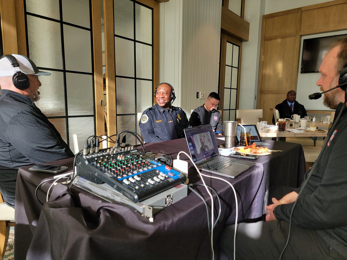 MNPDNashville's tweet photo. Thanks to Big Joe Dubin &amp; Chase McCabe for having Chief Drake on this morning's show on 102.5 The Game live from the Omni Hotel. https://t.co/ldEACOHNVb