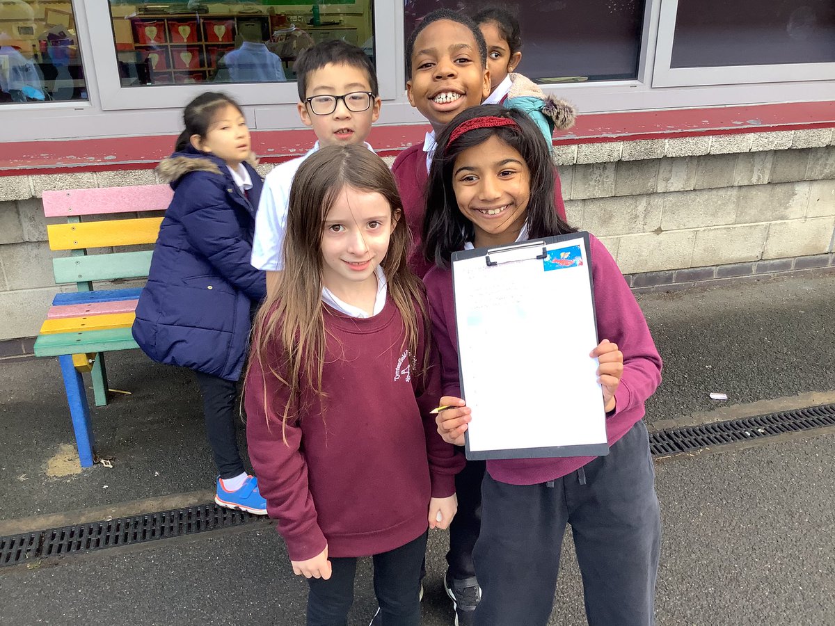 Class LY tweet media