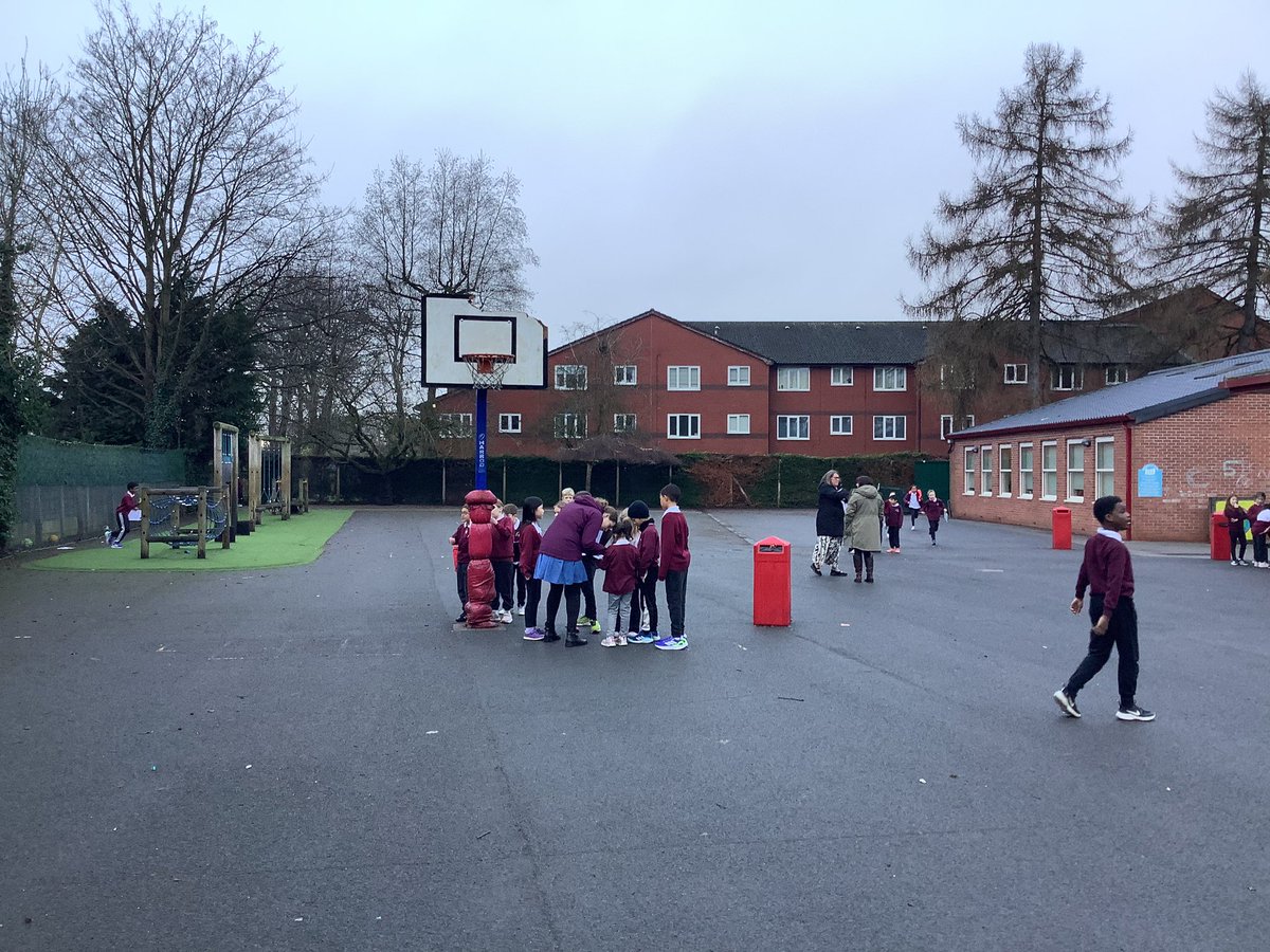 Class LY tweet media