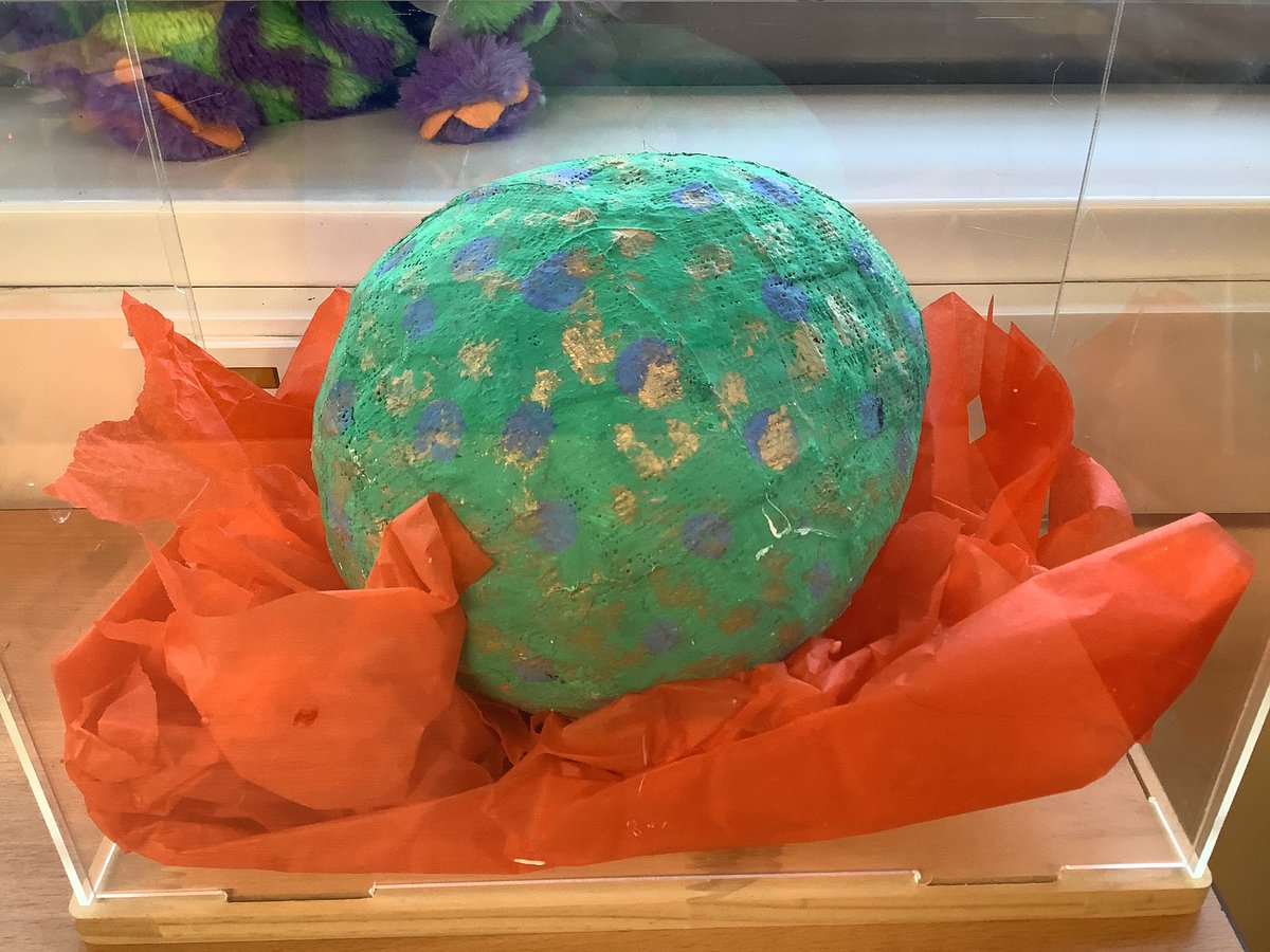 Class LY tweet media