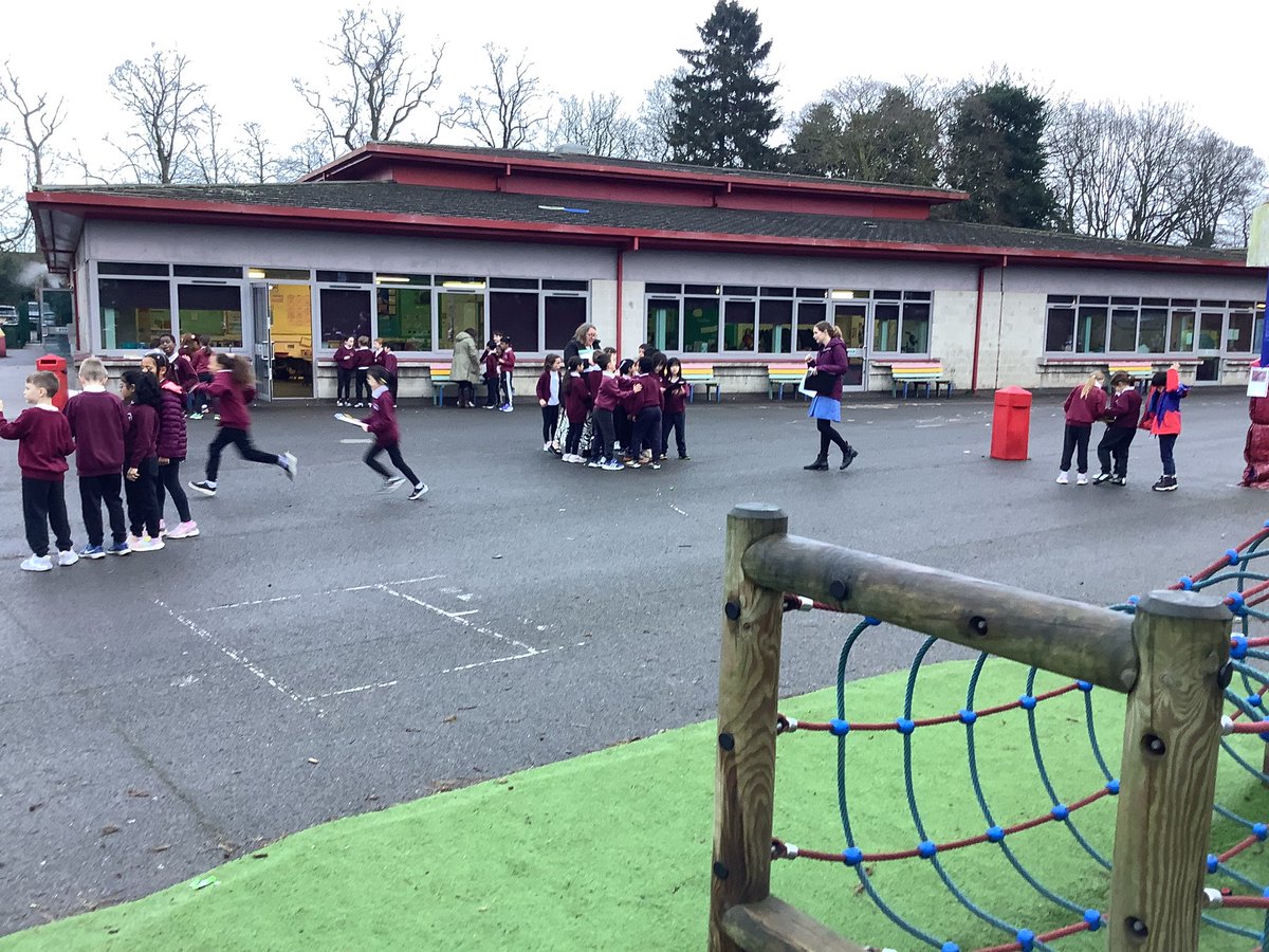 Class LY tweet media