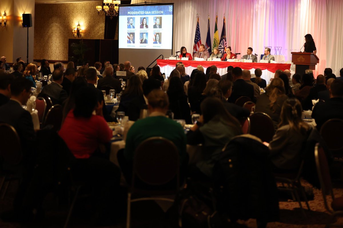RochesterChambr's tweet photo. Our Legislative Breakfast may have ended, but our work is far from over. We will continue to work with our partners in government to advocate for the #GreaterROC business community all year.

Thanks to our legislators for making time to join us, and to all attendees for coming! https://t.co/yJ5X8jbaqO