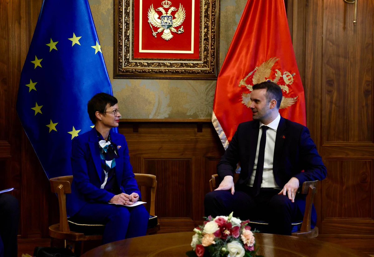 MartaKosEU's tweet photo. Montenegro has the historic opportunity to become the next Member State of the European Union. 🇲🇪🇪🇺

In my meetings with President @JakovMilatovic and Prime Minister @MickeySpajic we agreed that the country's constructive and inclusive spirit will play a decisive role in bringing the country to the finish line.

Follow the press conference via the livestream: https://t.co/dMwTaDdMHy