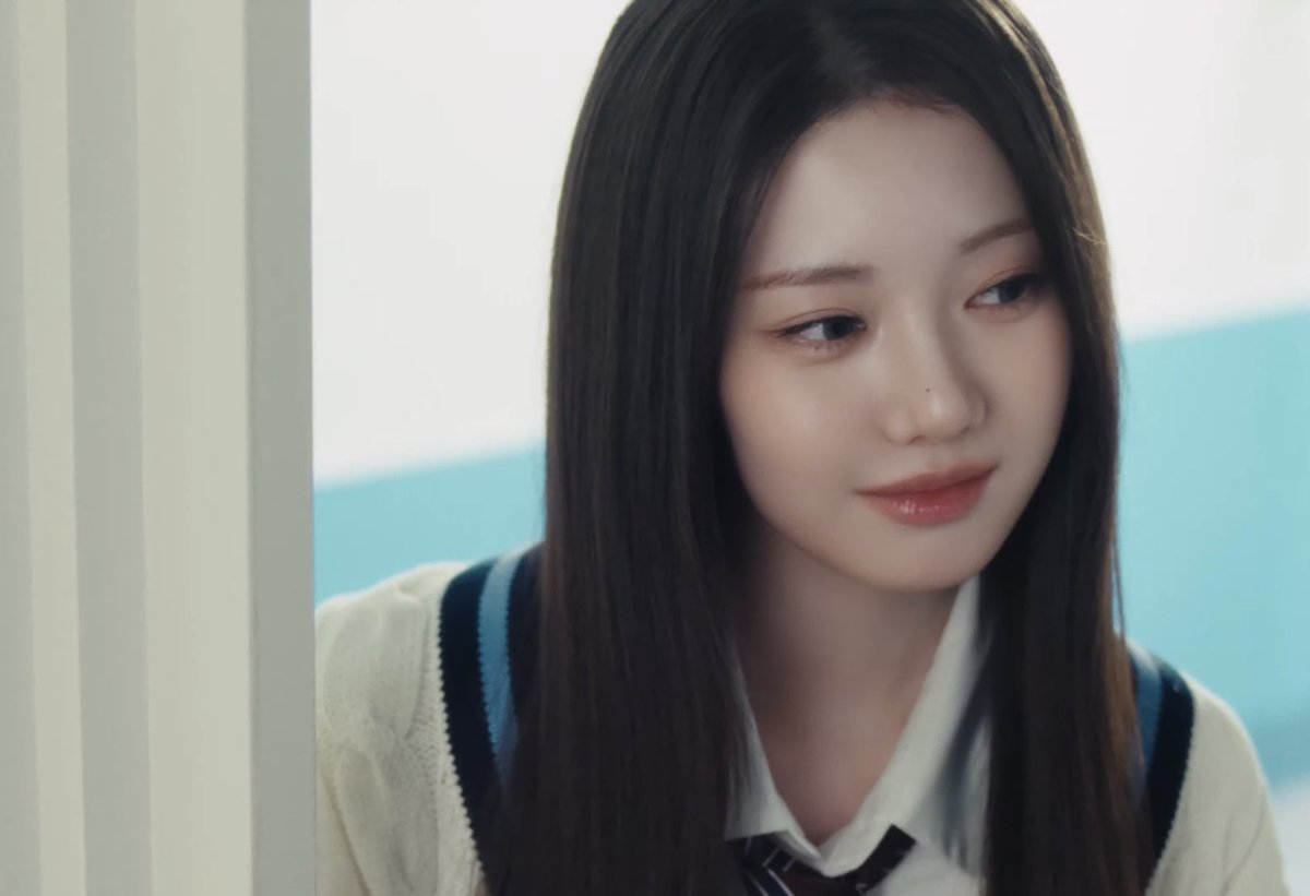 rorawarrior_'s tweet photo. LOOK AT HER, LOOK AT OUR PRINCESS 😭

REALLY LIKE YOU MV OUT
#ReallyLikeYouBABYMONSTER
#BABYMONSTER #RORA https://t.co/J7wcXGpBVJ
