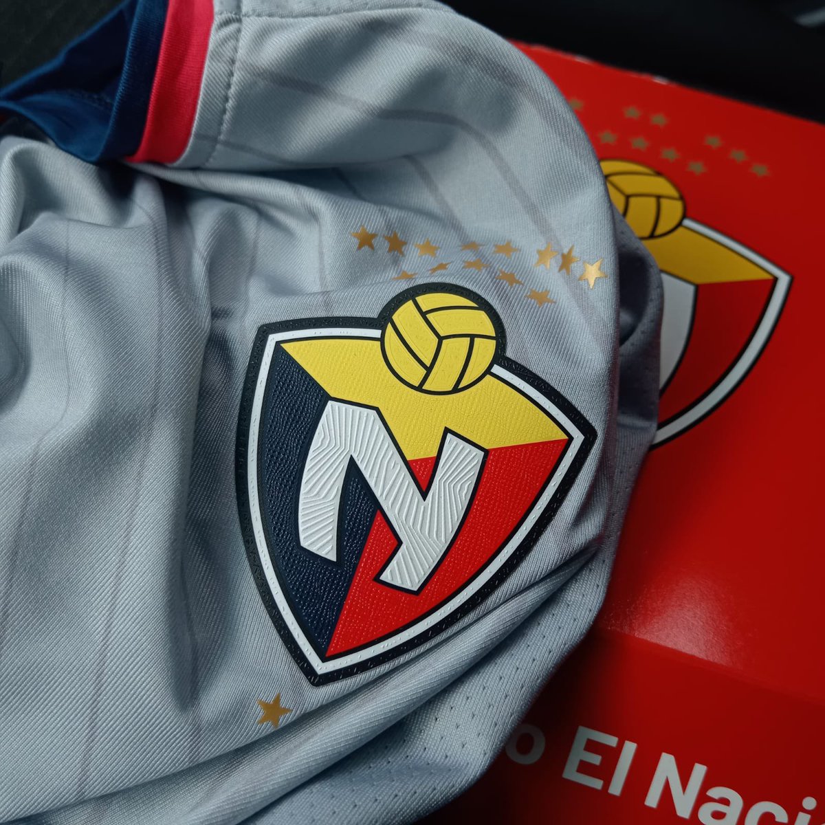 Vocero_Bitri's tweet photo. 🔴🔴FALTA POCO
🙌Para volverte a ver….
#SiempreATuLado #RojoEsElColor https://t.co/oywOQLSLKS