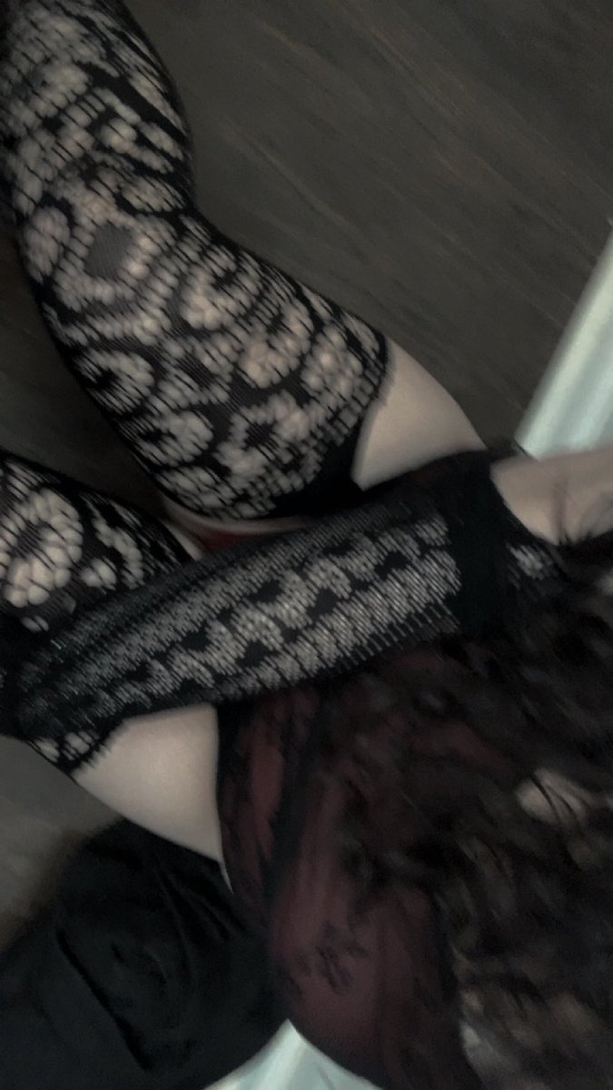 MyrnsfwBratz tweet picture