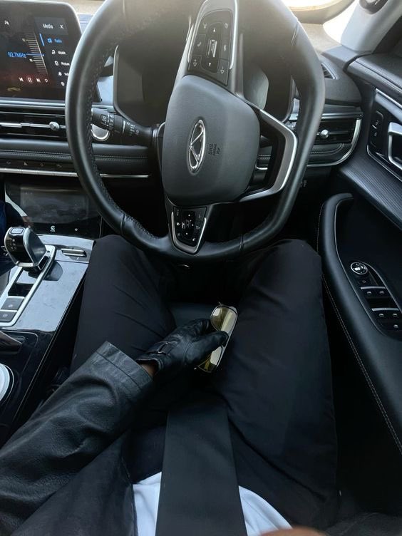 Picked stupid up, don’t know WTF he’s wearing