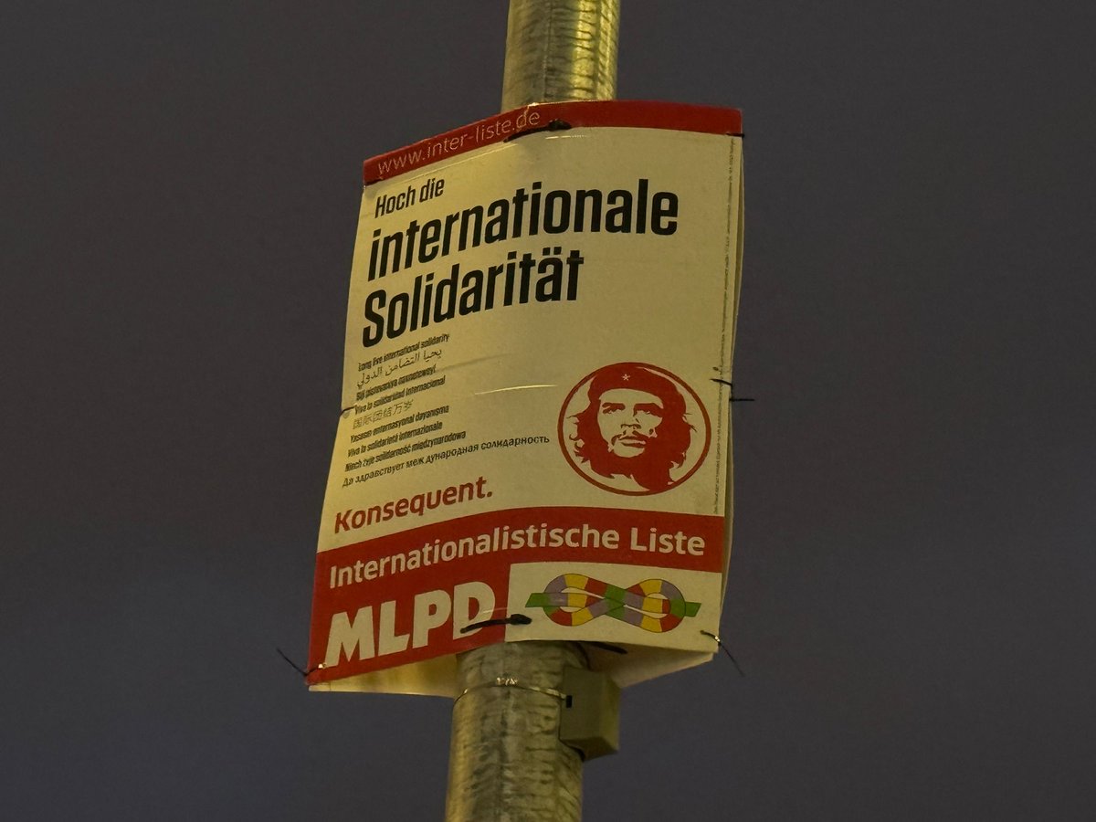 At least you can rely on the Marxist-Leninist Party to bring some (unintentional) humor into the German elections. Not a fan of their "new" logo though.