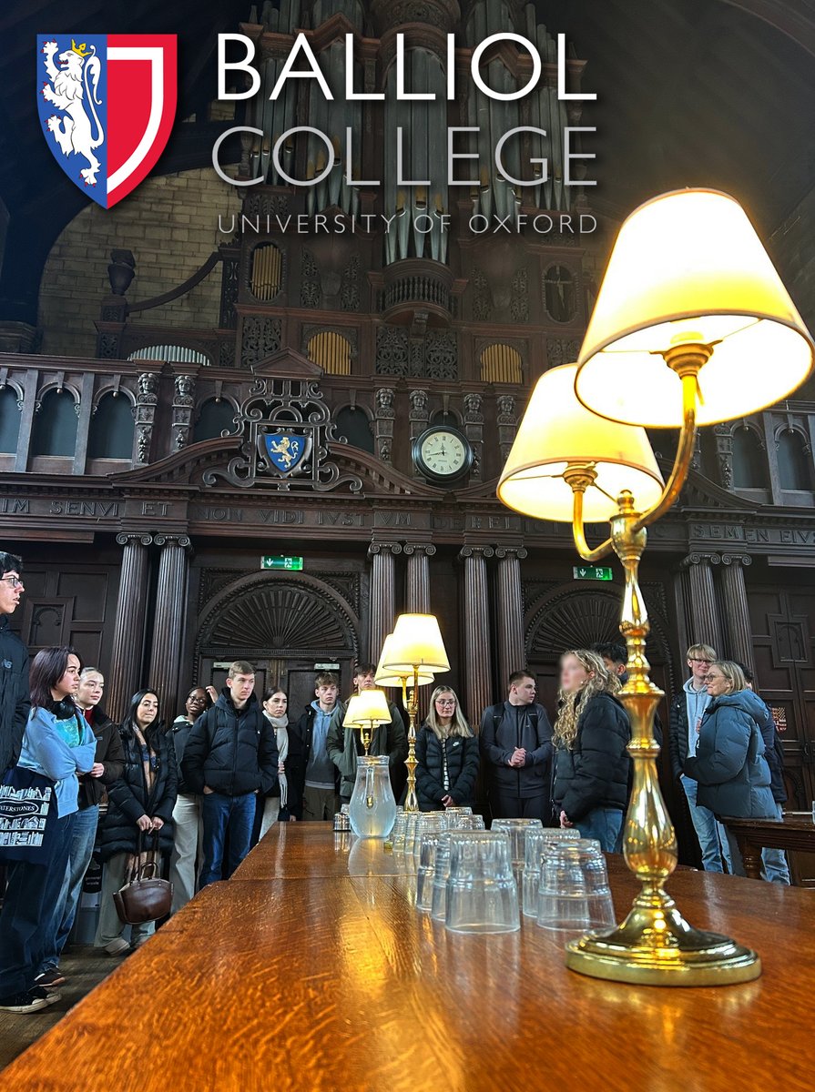 Thank you to Balliol College for yesterday's insight into life as a student at Oxford University.  Students were given a tour and were treated to a delicious lunch in the hall!  It was also lovely to see Lev Alumni, Barnaby Cox, who took a break from his revision to say 'hello'!