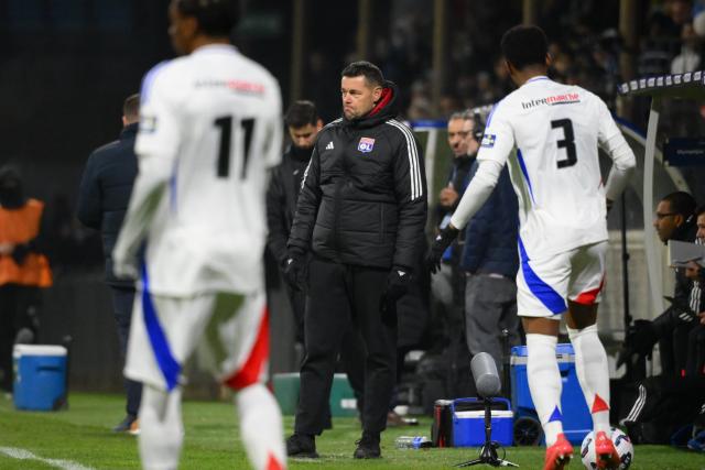 OL__Plus's tweet photo. « C'est ma première grande désillusion » : Pierre #Sage revient sur l'élimination de l'#OL en Coupe de France
#FCBJOL #CdF
(L'Équipe : https://t.co/9xLtZH9hVL) https://t.co/Y0OzXwFYCl
