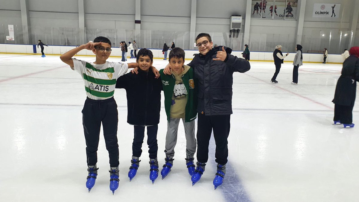 kestel_mem's tweet photo. Türkiye Yüzyılı Maarif Modeli, sadece akademik başarıyı değil, aynı zamanda sportif faaliyetleri de güçlü bir şekilde destekliyor. Dönem Sonu haftasında gerçekleştirilen sportif aktiviteler, öğrencilerimizin hareketli bir yaşam tarzını benimsemelerini teşvik etti.
#MEBFestival https://t.co/hXuI9JfA05