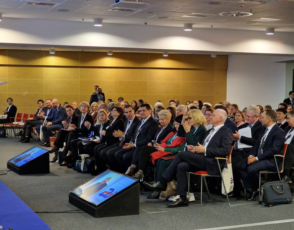 “Safeguarding youth well-being requires basket of policies &amp; collaborative ecosystem to address children mental health in digital era, obesity &amp; rise in use of novel tobacco”:<a href="/NinaBerdzuli/">Nina Berdzuli</a> at opening conference of 🇵🇱EU Council Presidency.W/🇵🇱 leadership, we can secure healthier🇪🇺