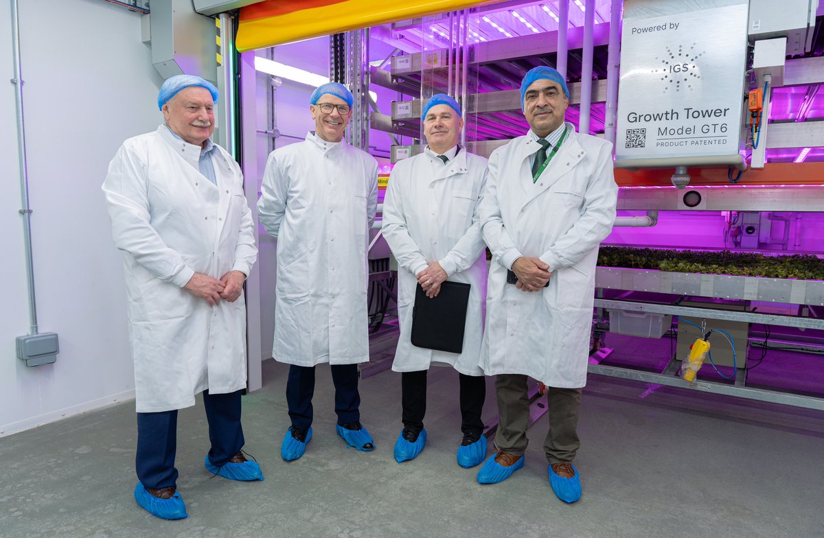 SRUC's tweet photo. The SRUC Vertical Farming Innovation Centre was opened by @JimFairlieLogie at our Edinburgh campus. The facility will be available to students and researchers to support new skills and knowledge of growing a range of plants under controlled growing conditions. https://t.co/d2ANjiZQLf