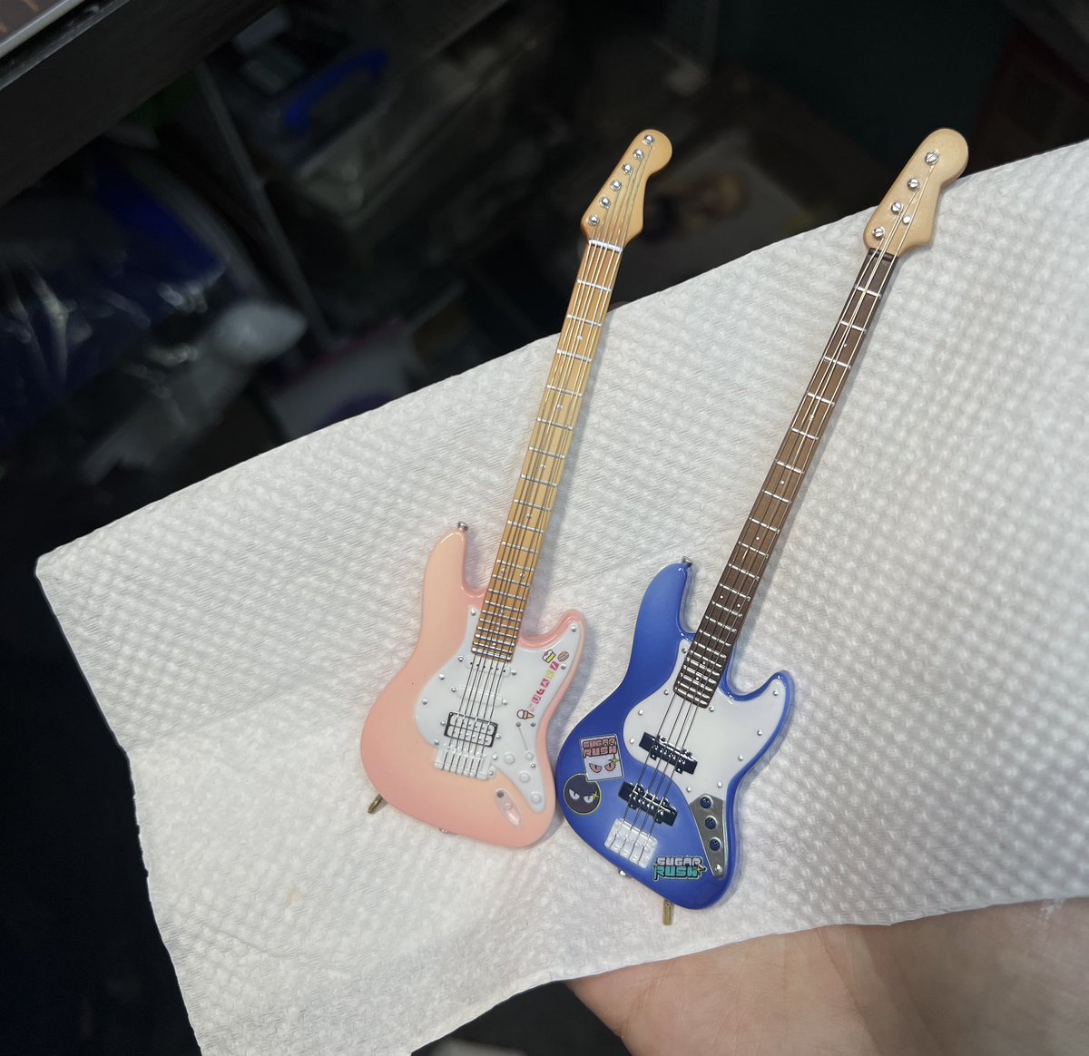 boilbanana's tweet photo. #ブルアカ #BlueArchive #블루아카 
done！🎸完美原型来自@Momo_Studio1 https://t.co/hsdLjc6Esr