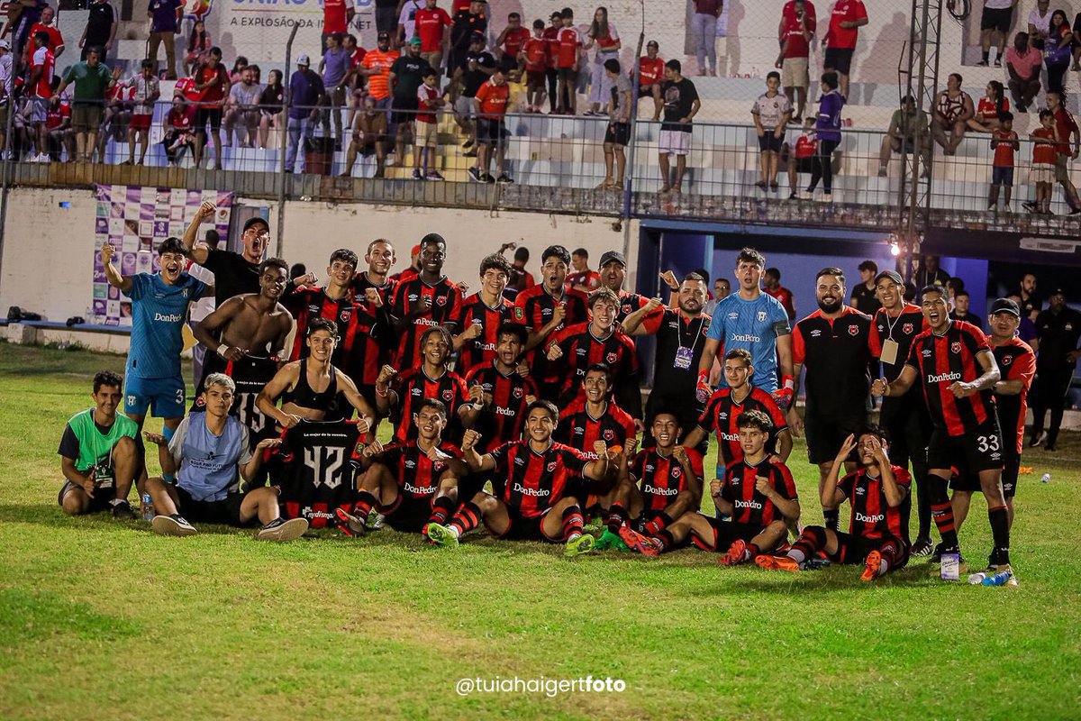 Alajuelense U18 enfrentará al Gremio de Brasil en la semifinales de la Copa Santiago 2025. En juego será este viernes a las 6:00pm hora de Costa Rica. 

#LigaMenor