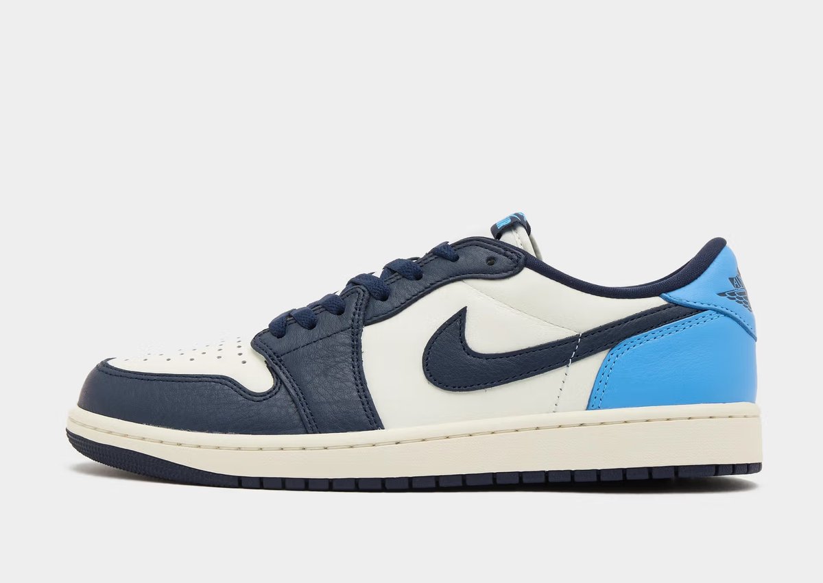 fullress's tweet photo. 【2025年 3/22 発売予定】
NIKE AIR JORDAN 1 RETRO LOW OG “UNC/Obsidian" (ナイキ エア ジョーダン 1 レトロ ロー OG “オブシディアン″) [CZ0790-400]

>> https://t.co/FhAVkgui3A https://t.co/Yckazk539Y