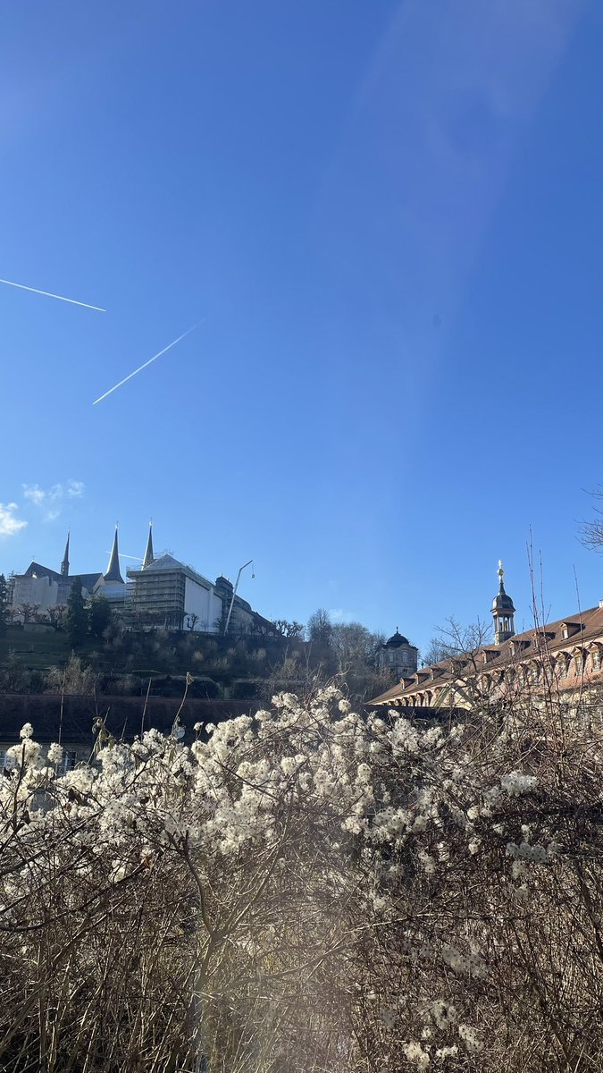 CasluVaresta34's tweet photo. Eu moro aqui #bamberg #alemanha https://t.co/fBAJ2w3YBf
