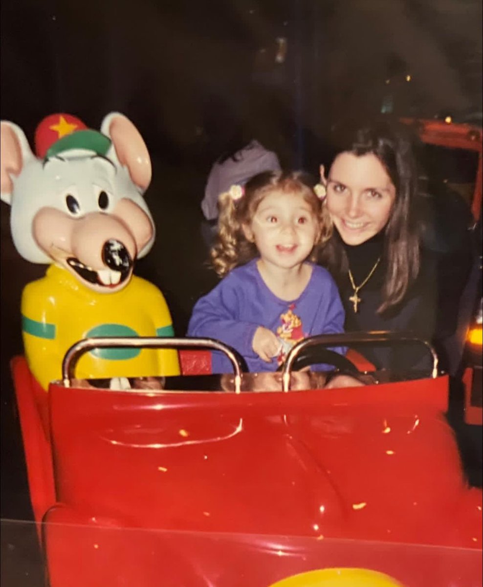 dankesslerhere's tweet photo. Alyssa Maria &amp; 1, her 2nd or
3rd birthday. Remember ChuckECheese?
#AlyssaMaria #Forever25
#MissingYou #OurAngel
#GoneTooSoon https://t.co/3fM4m82URE