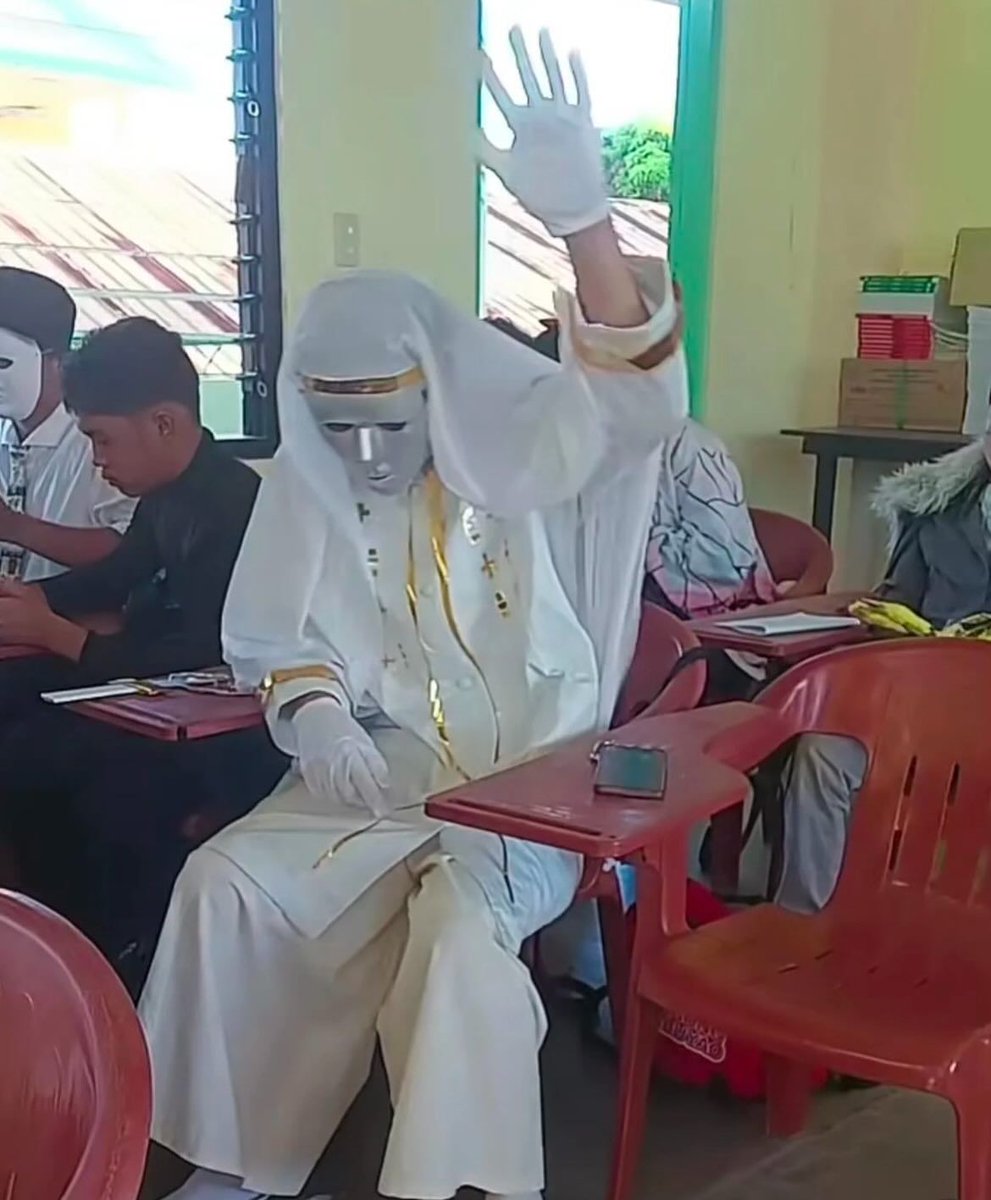 🕐HOURLY🕑 shitpost (@hourly_shitpost) on Twitter photo 