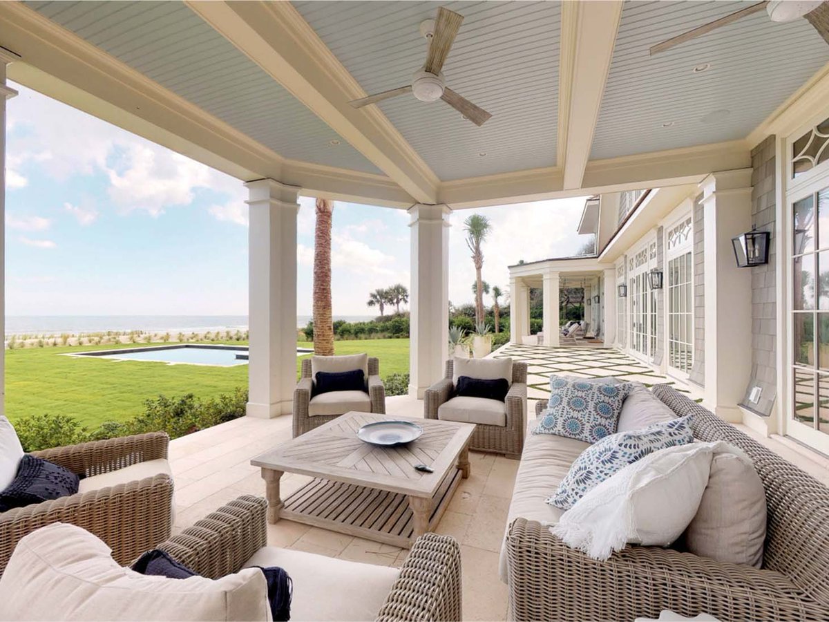 SeaIslandResort's tweet photo. Welcome to Sea Island Cottages, you’ve arrived at your home away from home! Cottage Rentals are perfect for bringing the whole family closer together—while still giving everyone the room they need to roam and relax. 🚲 ☀️ 
 
Learn more about Cottages at https://t.co/V4y5GLu7iC https://t.co/luidXuVBma