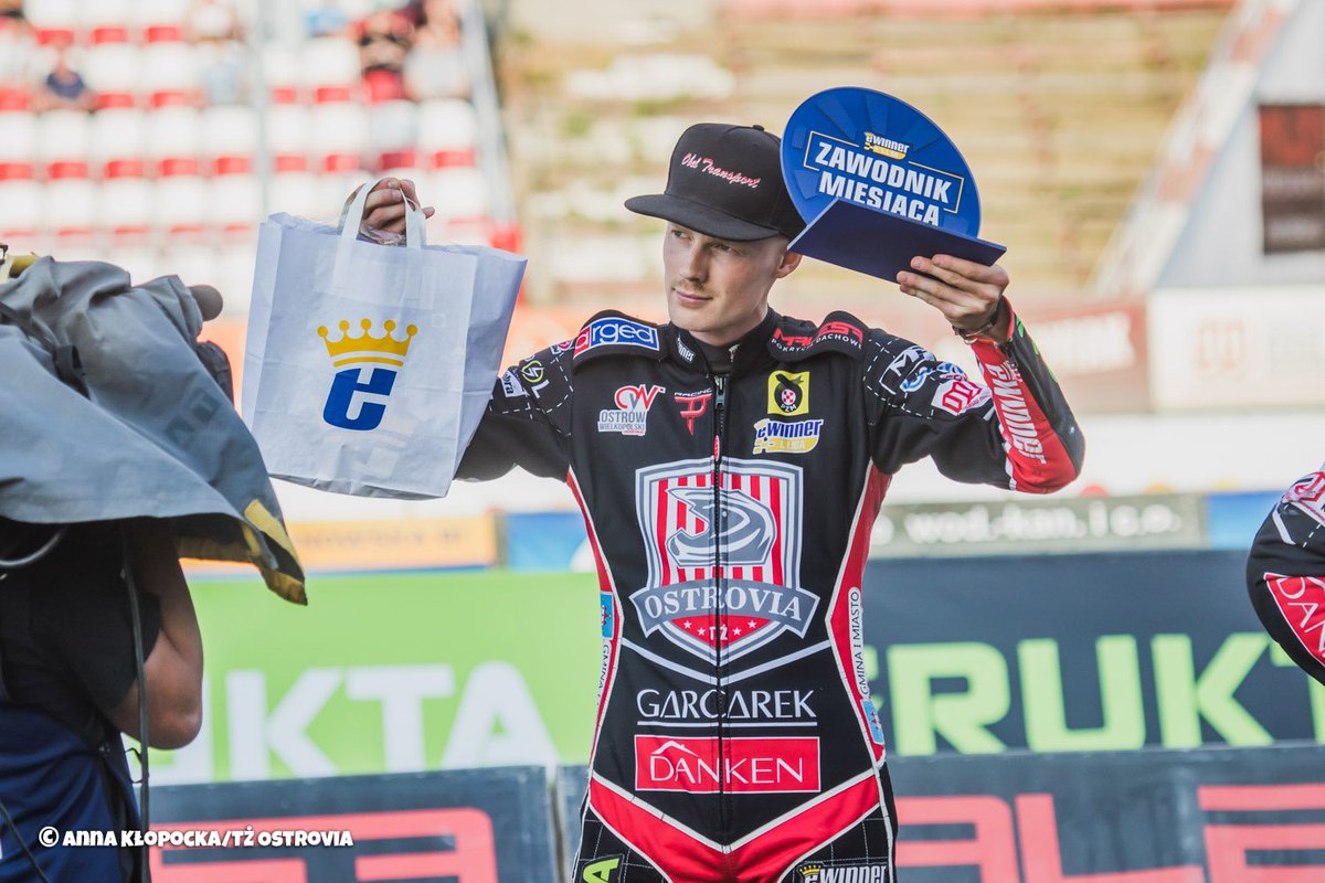 Parkapel tweet media