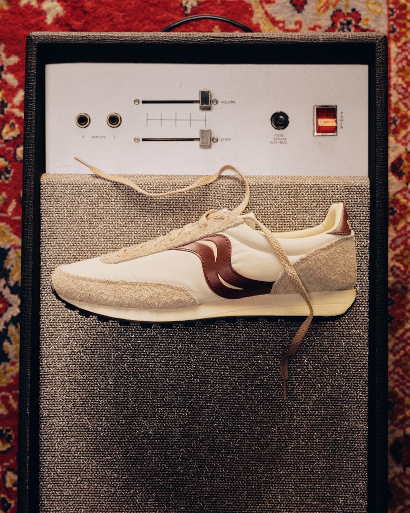 AFEWSTORE's tweet photo. SHOP LINK ➡️ https://t.co/Qj14LpJa1C
Saucony TRAINER 80: Geboren, um die Laufwelt zu verändern – 1978 mit revolutionärem EVA-Schaum eingeführt, heute mit straßentauglichem Stil neu interpretiert.
#Saucony #Trainer80 #RetroInnovation #afewstore https://t.co/mDruOvKbpI