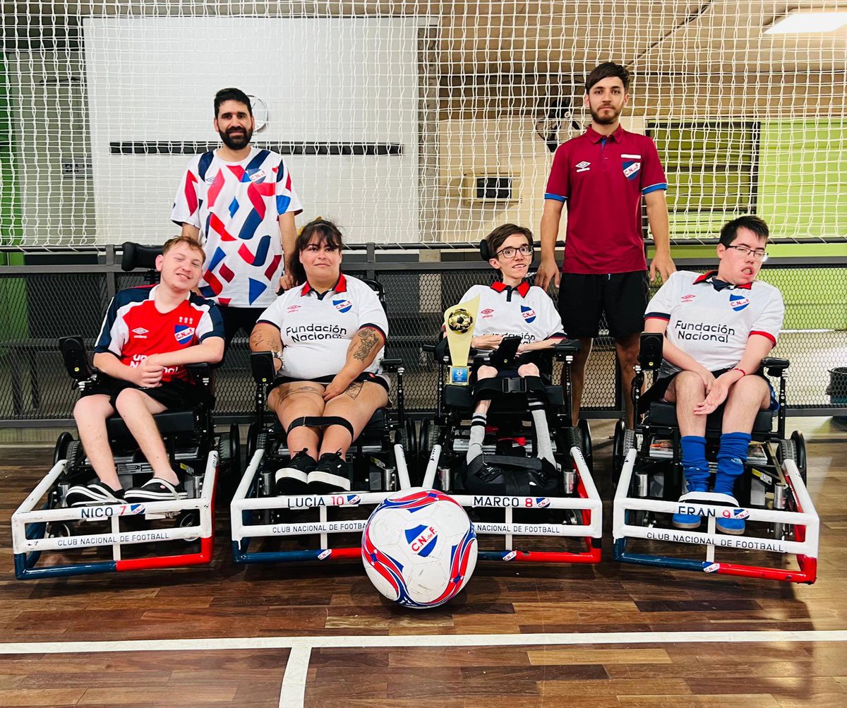FundacionCNdeF's tweet photo. ¡Ya en Phoenix! 🛬

Nuestro equipo de Powerchair Football está listo para dejarlo todo en el campeonato internacional.💪🏼

⚽ Este fin de semana enfrentamos a Los Angeles FC, LA Galaxy, Phoenix Rising, Rose City Renegades y Canadá.

#ElClubGigante🔵⚪🔴 https://t.co/eTNL0kl6ab