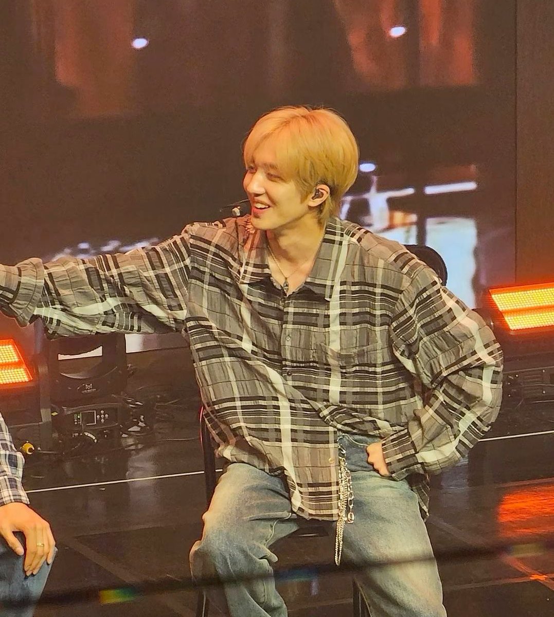 krwoonee_'s tweet photo. to SF9's multitalented maknae, happiest birthday to you!! 

 we are so proud of how much you've grown as an artist 🥺 may your days be kind to you 🤍 i love you!! 

#HAPPY_CHANI_DAY
#날이차니_따뜻한찬희가_필요해
#스노우프린스_찬희의_생일 https://t.co/sgdALxwgDq
