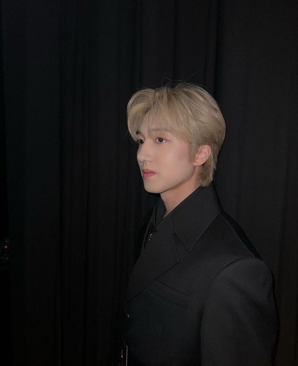 krwoonee_'s tweet photo. to SF9's multitalented maknae, happiest birthday to you!! 

 we are so proud of how much you've grown as an artist 🥺 may your days be kind to you 🤍 i love you!! 

#HAPPY_CHANI_DAY
#날이차니_따뜻한찬희가_필요해
#스노우프린스_찬희의_생일 https://t.co/sgdALxwgDq