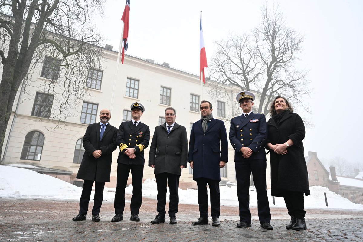 Protecting the maritime areas of northern Europe is key to European security. 

Norway, because of its geographical location, is a major player in this field: in Oslo to exchange views with my counterpart <a href="/Bjornarildgram/">Bjørn Arild Gram</a>.

We share the conviction that the geographic and strategic