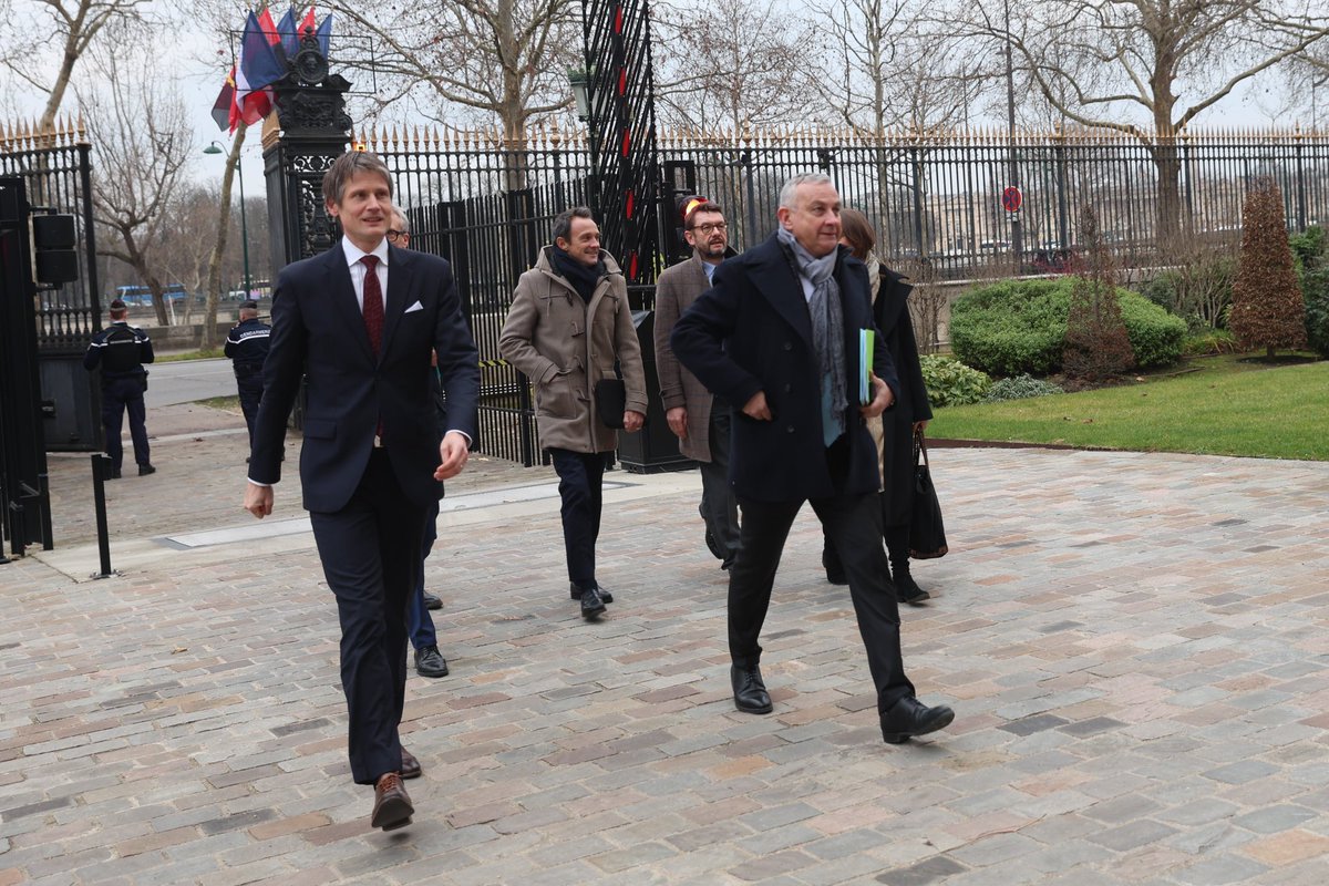 I just finished a very productive meeting with <a href="/jnbarrot/">Jean-Noël Barrot</a>, France’s Minister for Europe and Foreign Affairs. We discussed 🇫🇷 vital role for the 🇪🇺 Global Gateway Strategy and how to utilize the strength of its industry and deep connections in our partner countries. 

Strong