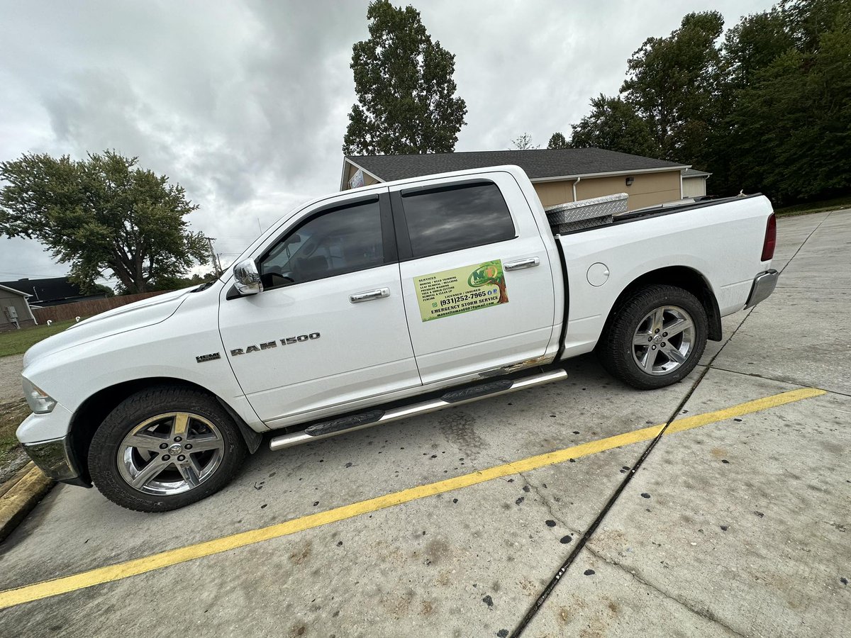 mtlawancare's tweet photo. We are a company committed to excellence in care and maintenance services, specializing in Raise leaves, clean canal, and planting and painting of houses. We not only offer services, but we create experiences that elevate the quality of life and beautify your environment. https://t.co/rupkhZOOEG