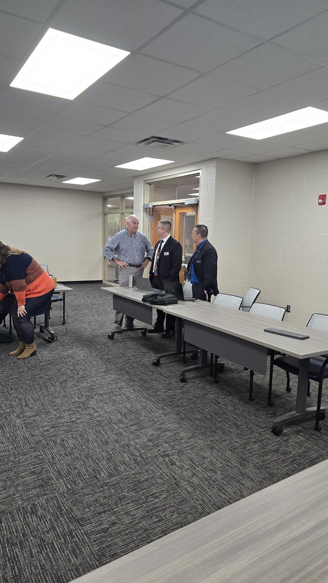 robokind's tweet image. Exciting moments from our Professional Learning kickoff at North Putnam Community Schools in Indiana! It was a pleasure having Jeff Thompson join us as we got this fantastic team up and running with the RoboKind program.

#RoboKind #NorthPutnamSchools #EdTech