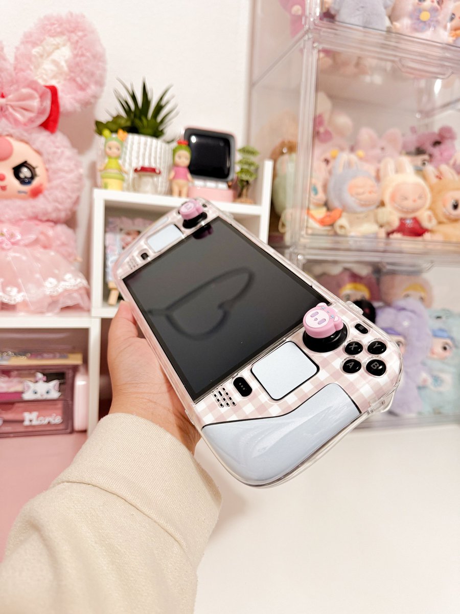 msjayeberry's tweet photo. got my steamdeck oled a week ago and applied her new skin last night, im soooo inlove! 🩵🎀 https://t.co/wQ06rNRua4