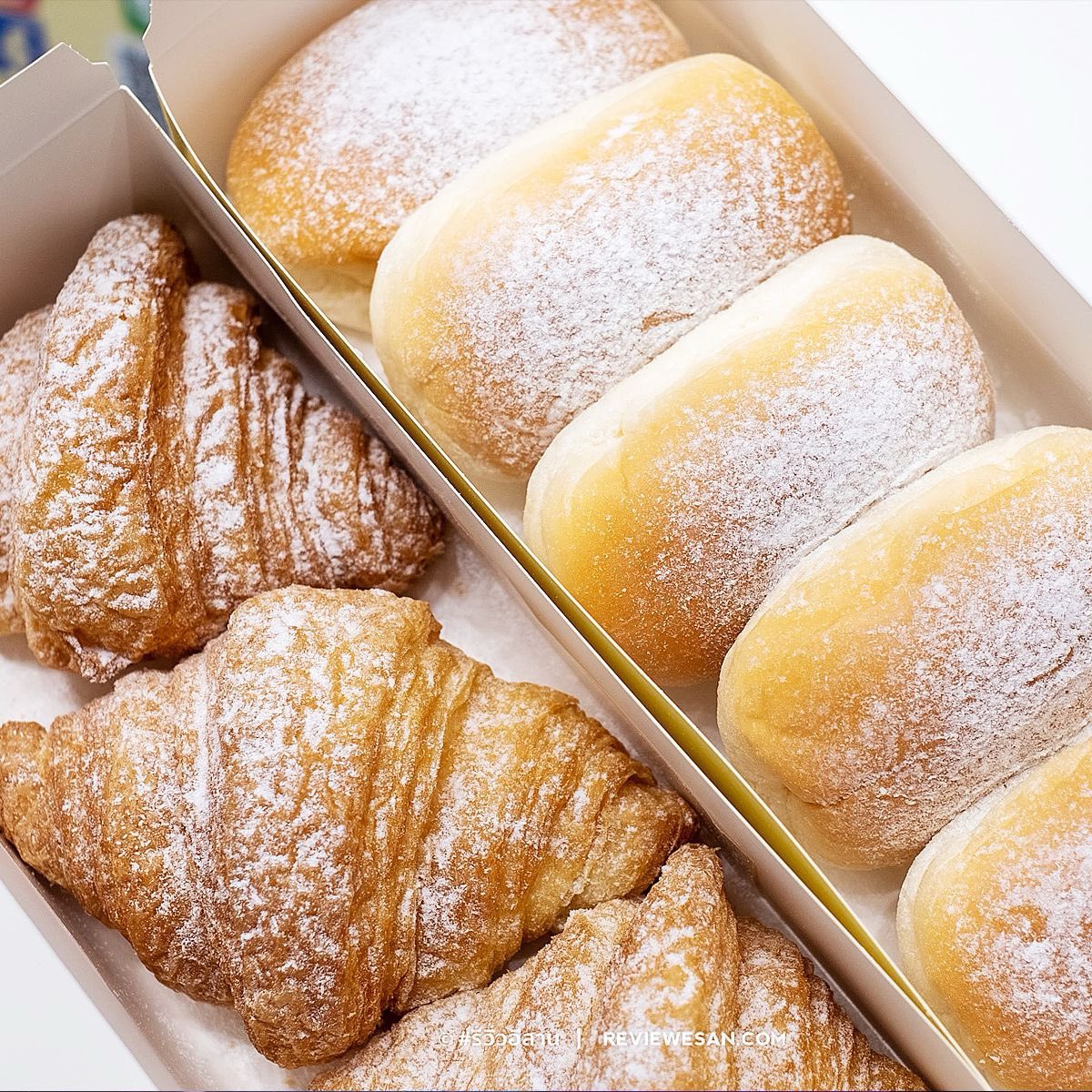 reviewubon's tweet photo. Little C ร้านขนมปังไส้ทะลัก เจ้าดังกรุงเทพฯ กลับมาบุกอุบลอีกครั้งเด้อ 
มีโปรโมชั่นซื้อ 4 ฟรี 1 รีบไปตำกันเลย

เซ็นทรัล #อุบล
14-29 ม.ค. 68

#รีวิวอุบล #รีวิวอีสาน https://t.co/ZrqjfpKoP9