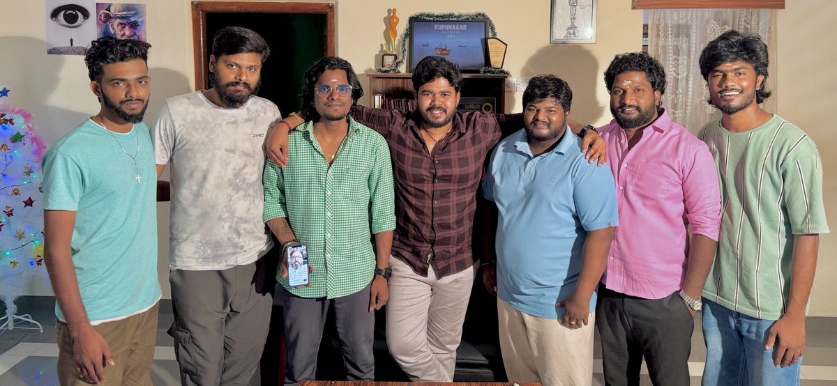 KurinchiC's tweet photo. Today Update : Cake Cuting Thamizh Subramani 🎂♥️
#FilmCrew #KurinchiCreations #UpdatesSoon #India #Srilanka #FilmMaking #Passionate #KurinchiCreations https://t.co/IKmx1WB5tC