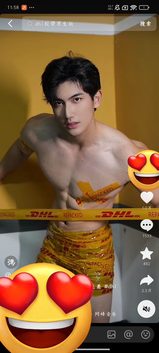 weilusi8's tweet photo. 抖音12万粉丝的网红直男大学期间被调教 没想到私底下这么骚🤩
漏菊花 翘臀🍑自插 飞机✈️有🐍
需要➕q750936286 https://t.co/iKtQ36rLib