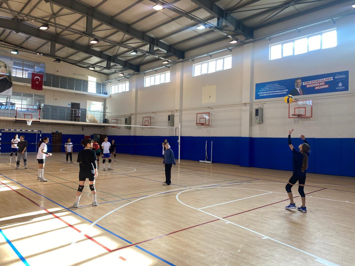 Voleybol turnuvamızda kazanan 7/A sınıfımızı tebrik ediyoruz. ⭐️⭐️

<a href="/catalca_mem/">Çatalca İlçe Millî Eğitim Müdürlüğü</a>