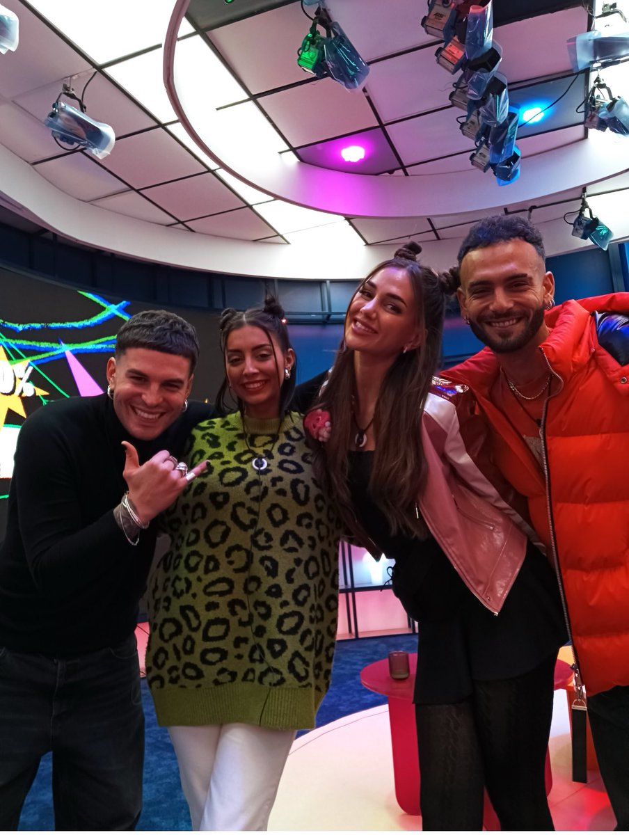 Algunas fotitos de LA FIESTA DE LAS REBAJAS 🛍️🏷️💖 

#GH16E #GH15E