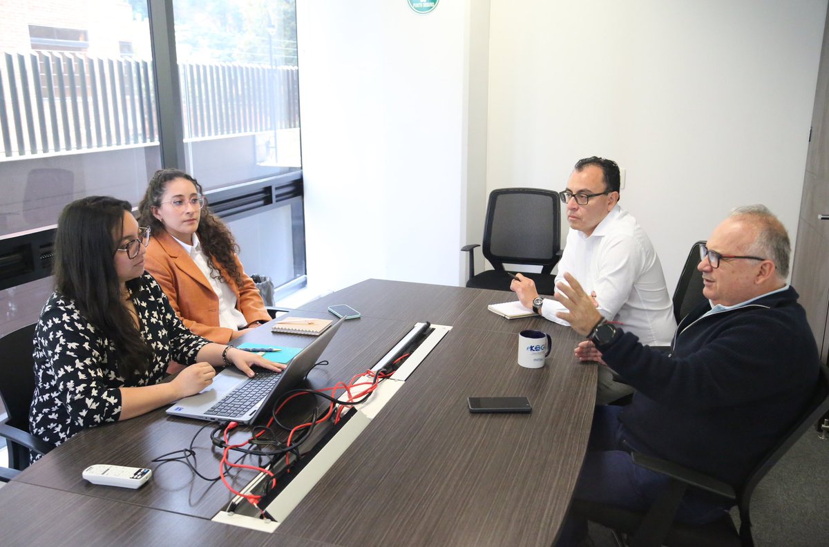 AgenciaDefensaJ's tweet photo. #AgenciaEnLosTerritorios 🫱🏽‍🫲🏾

¡El municipio de Floridablanca, #Santander, inicia con la implementación del sistema #eKOGUI para fortalecer su equipo jurídico! ⚖️

🧵👇🏽 https://t.co/c3eIf0lIVo
