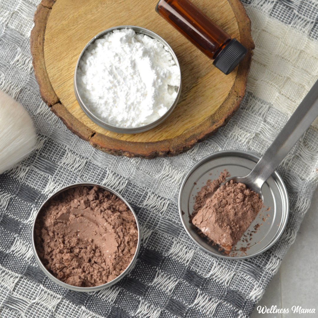 WellnessMama's tweet image. Busy day? DIY #dryshampoo to the rescue! 🌿 No #toxins, just arrowroot, cocoa, &amp;amp; essential oils for clean, fresh hair. Quick, easy, and budget-friendly! 💁‍♀️ Recipe ➡ wellnessmama.com/beauty/dry-sha…