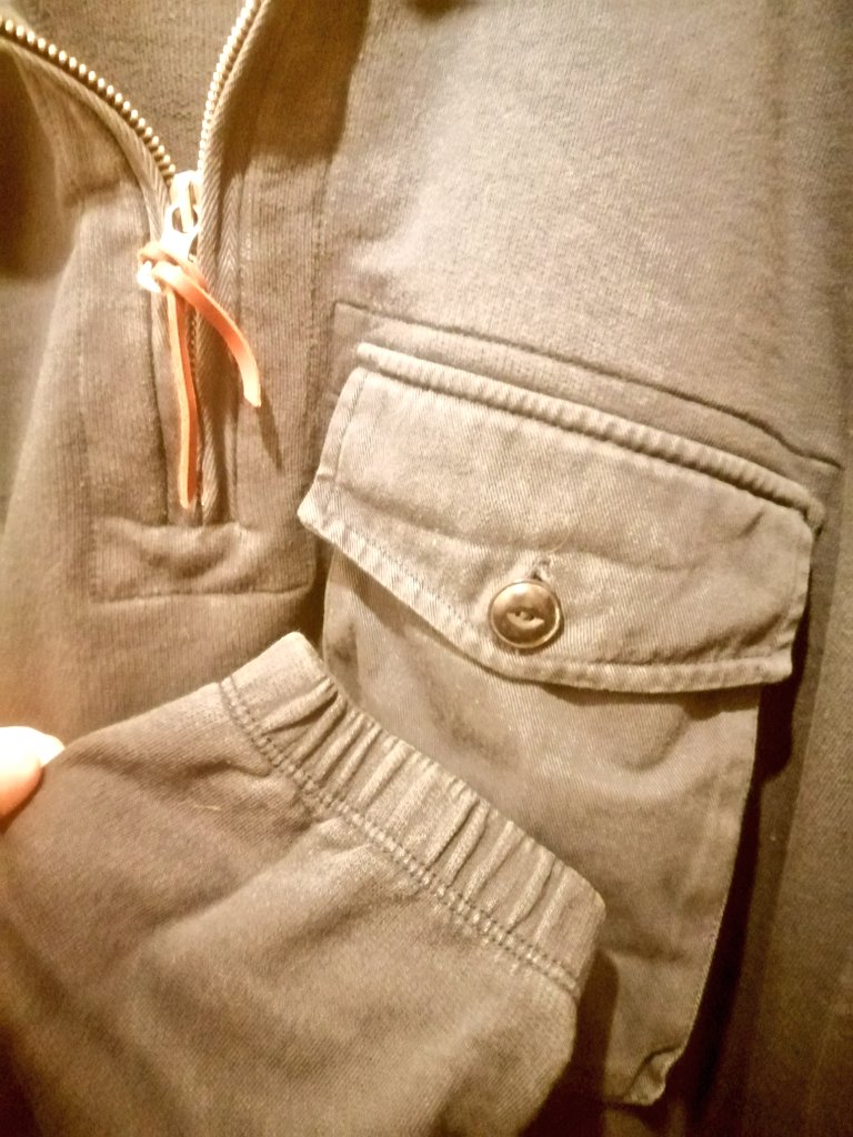 MMcadidas's tweet image. Albam tactical sweatshirt.
Garment dyed navy.
Quarter zip neck with leather zip pull.
Reinforced elbows,elasticated cuffs 
Vgc.
24/25 ptp.
Rts welcome and thanks 
£35 including boxing and 48 tracked postage.
#albam #casualwear #forsale