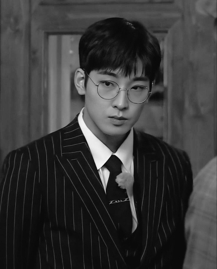 alternsin's tweet photo. —inventory room. 🔞
slight part of life before marriage [soon]

#wirdanuniverse | wonwoo svt few tweets au
© alternsin https://t.co/5HNpYXbc7R