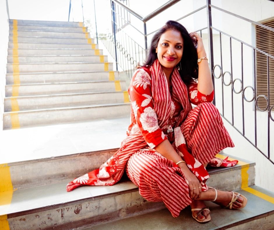 SunitaBiddu's tweet photo. See you soon with another life and business growth thought. Follow me at https://t.co/8Rzt0XDrNt for more business growth and insights.  

Sunita Biddu 
Digital Business Mentor https://t.co/JxBBKhP4Lp