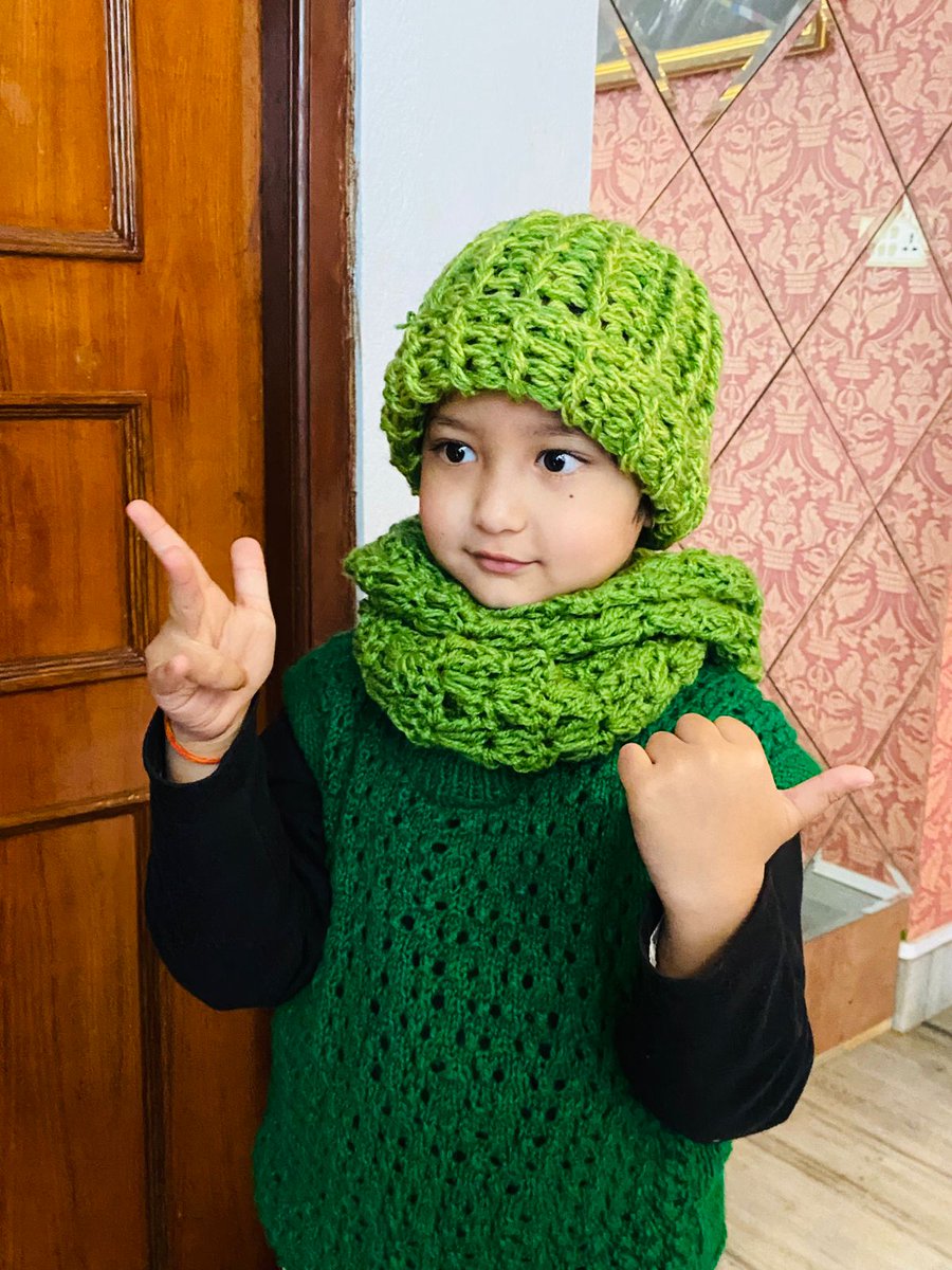 bipin977's tweet photo. Katti beautiful crochet scarf Ani topi by beautiful @SwarnaTamrakar Didi. Thank you for making Noor's day.
Noor absolutely loved it ❤️
@DilKumariGoods
#NoorDoingThings https://t.co/heSCZsr6n6