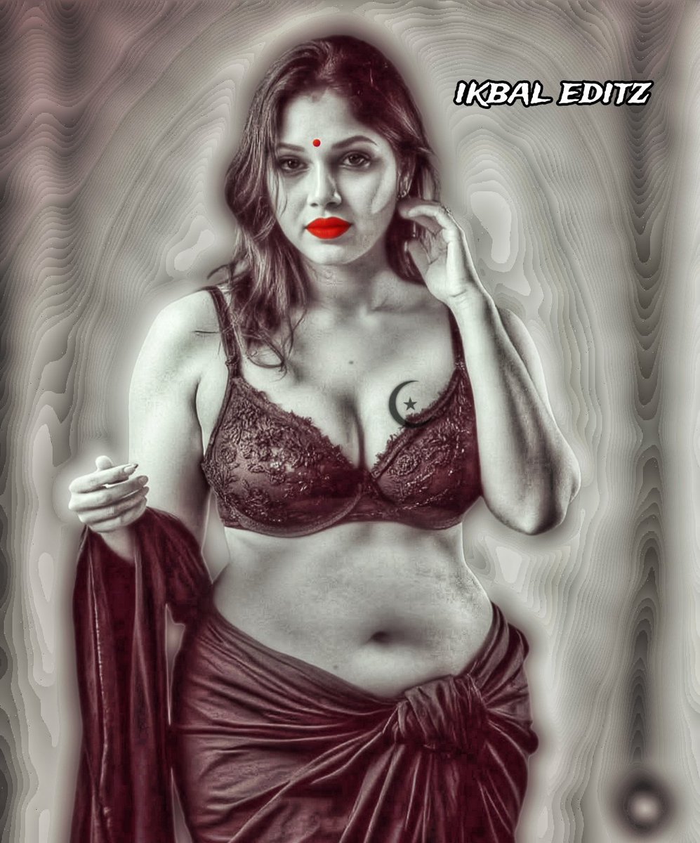 आज कल की लड़कियां भी ग़ज़ब ढहा रहीं हैं।
जो खाने की चीजे है उसे चूत मे घुसा रही है।🌽🍌
और जो चूत मे घुसाने का हे उसको चूसें जा रही है