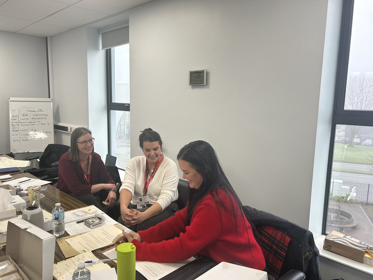 amanda_Lexonik's tweet photo. A super busy day working with staff from two trusts, committed to raising reading standards using our Leap phonic based programme @LexonikST @QUESTtrust @CATAcademyTrust @beechcliffe @oulton_academy @UCS Bolton https://t.co/SmHFPa7z9L