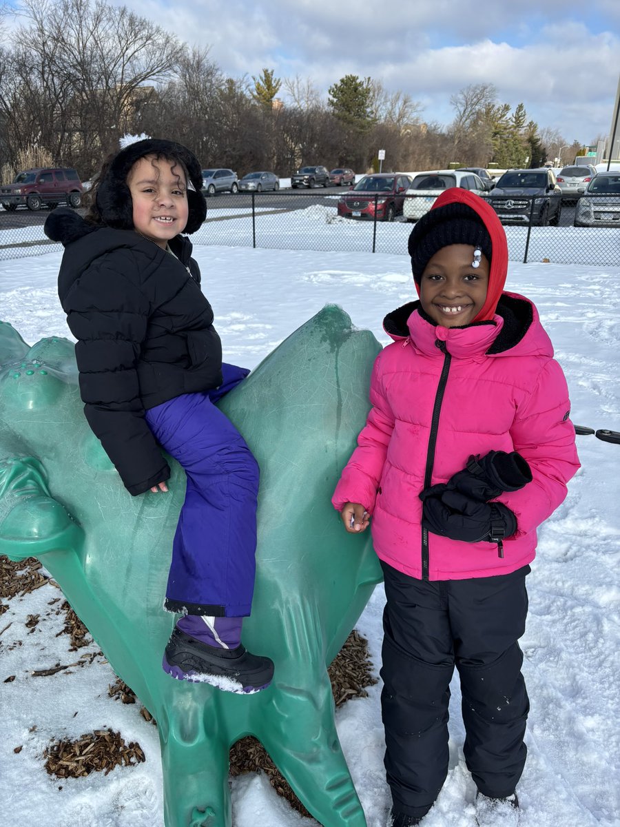 Mrs. Skweres tweet media